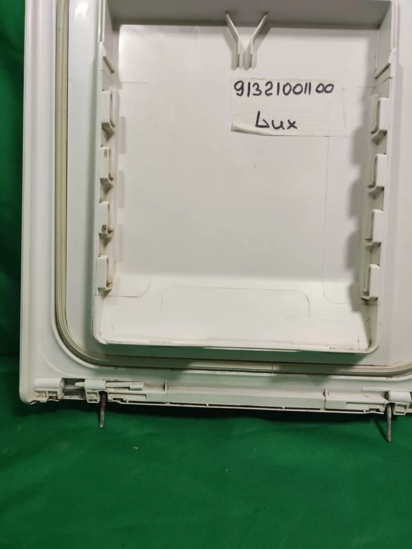 Крышка люка Electrolux 913210011-00 стиральной машины с вертикальной загрузкой