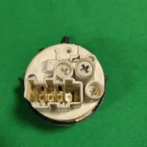 Прессостат Ariston 160017458.00