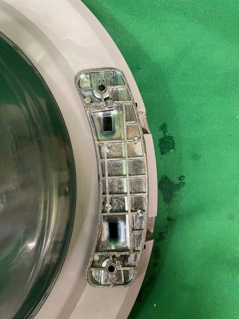 Люк AEG L96899FL