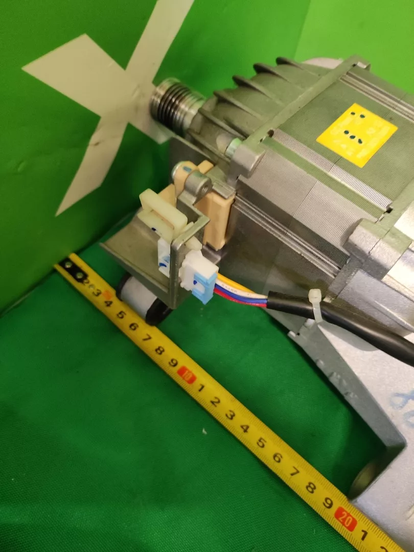 Двигатель Samsung Motor 120503841-3контакта.Инвертор