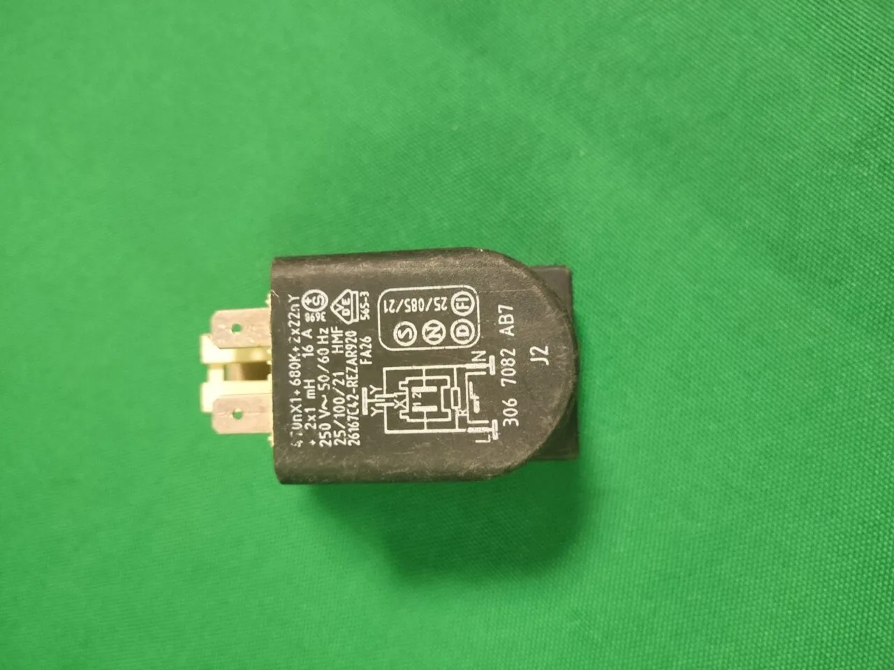 Сетевой фильтр Bosch 3067082AB7J2 - 16A