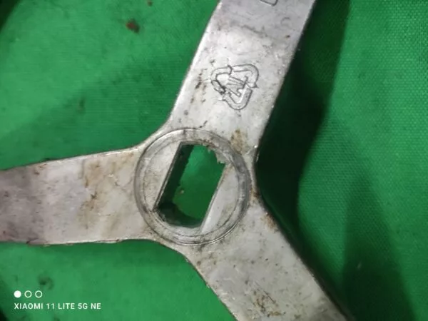 Шкив Indesit 174000703