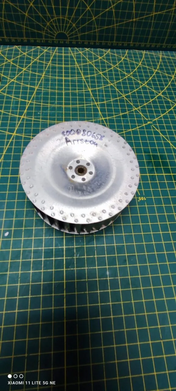 Крыльчатка Indesit Ariston C00080658