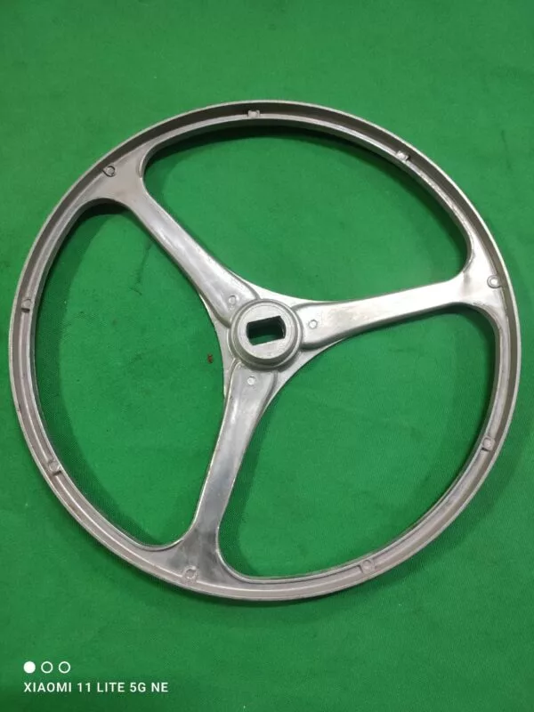 Шкив Indesit W 174005572