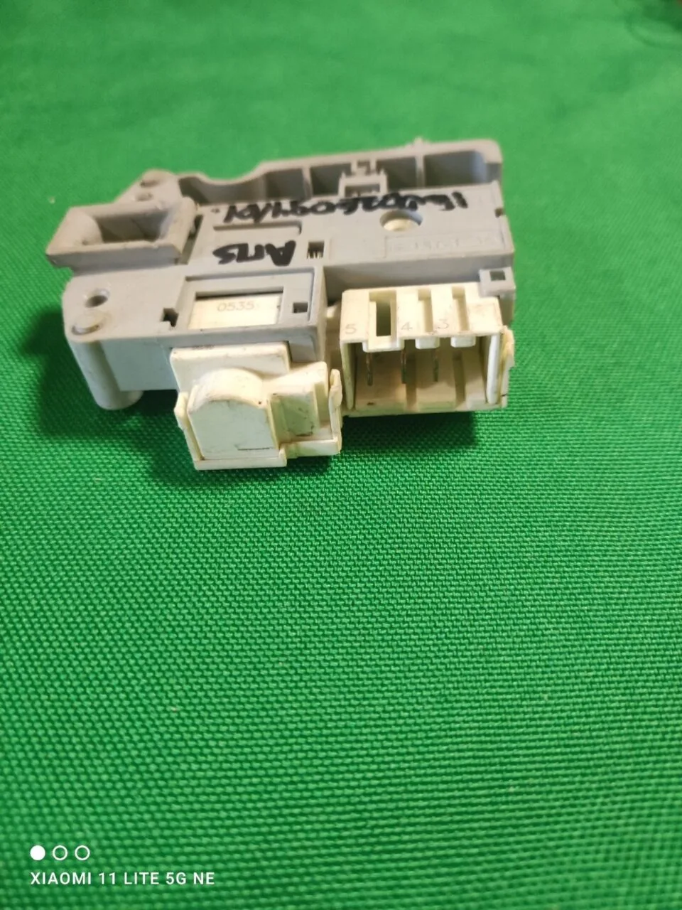 Замок люка (УБЛ) Ariston 160026094.01