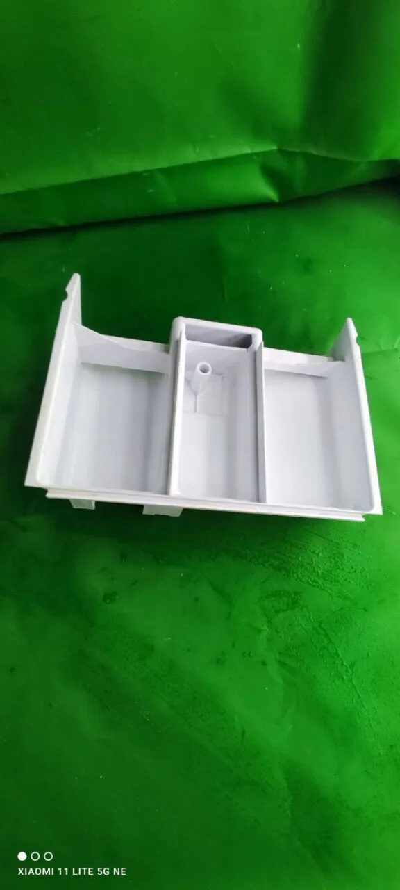 Лоток порошкоприемника Haier 0020203858