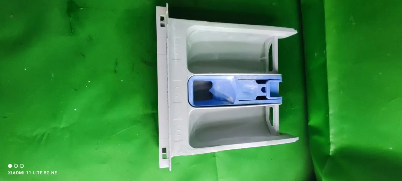 Лоток порошкоприемника LG MCX62221401