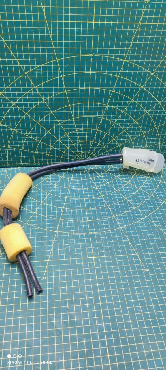 Патрубок прессостата Electrolux 12430710 двойной