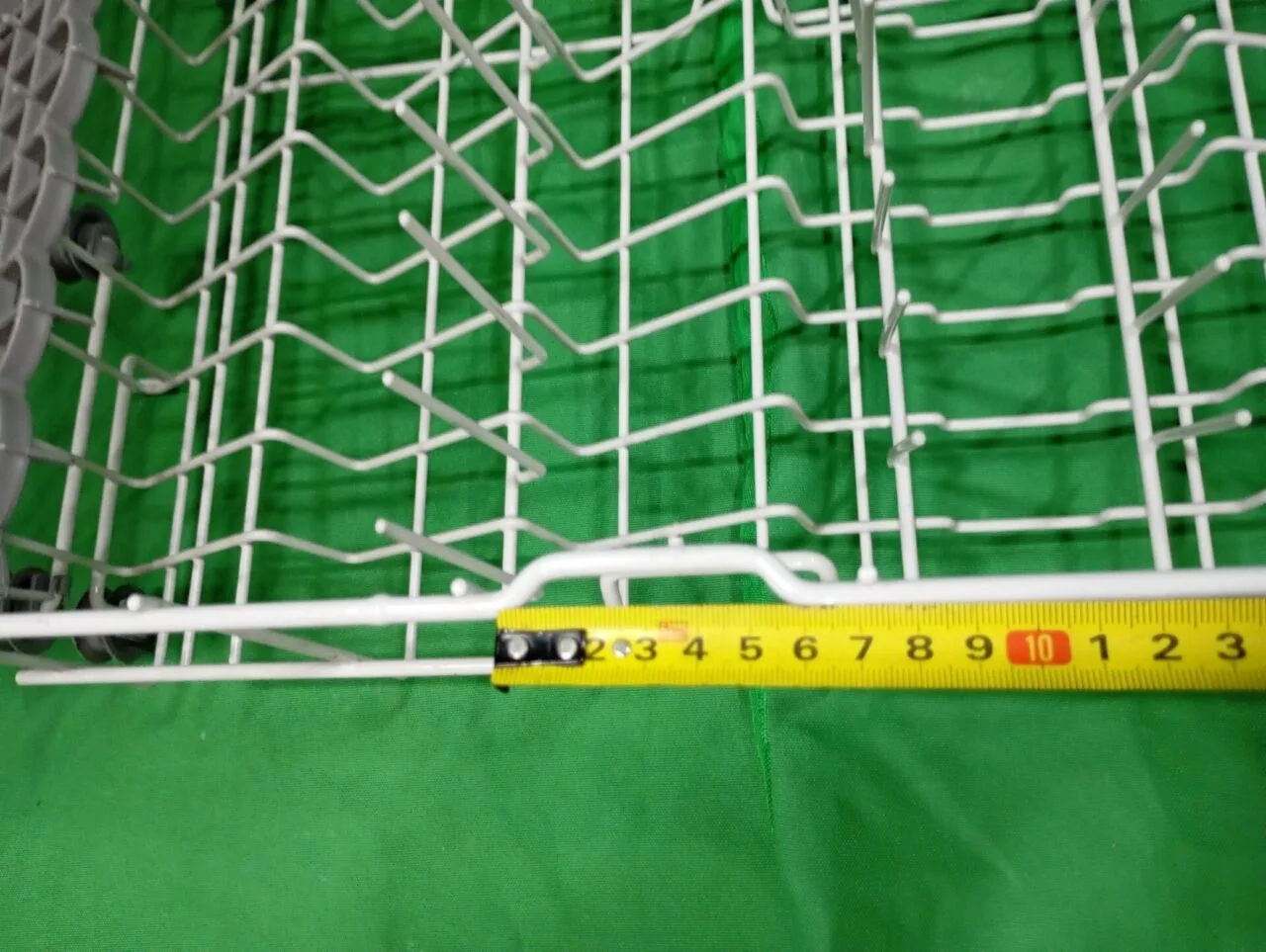 wl3v_qeGgDD98Ke0oOaF7Jkpn39Wmftvlklvnc0XTGTfs6nzFOAI2WWrRrQRk1b_iFykbWTfqwKeakxRxWXfruH2 Верхняя корзина Bosch 685076 для пмм 60см.
