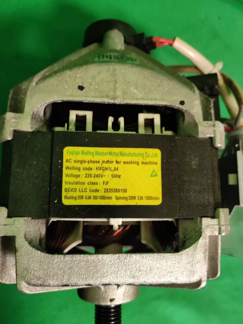 Двигатель Beko Welling 2835380100 -7 контактов