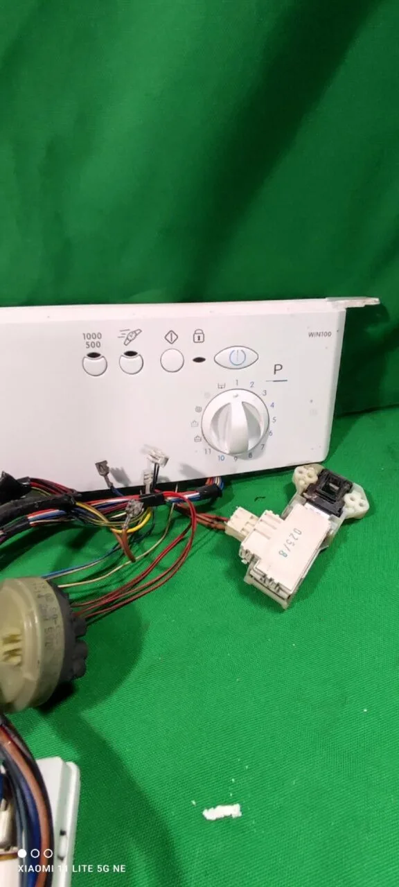 xA2i7K-qmnQ Модуль Indesit WIN 100