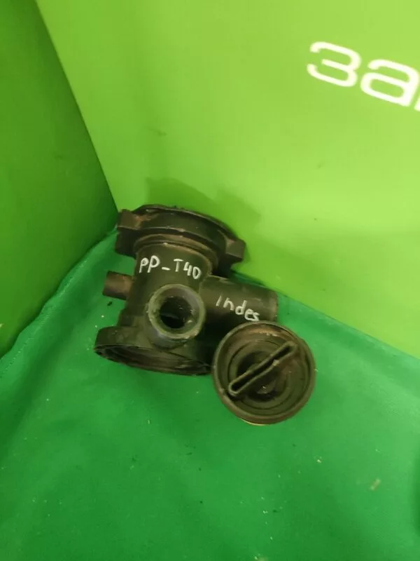 Улитка сливного насоса Indesit C00309709 с заглушкой с фильтром