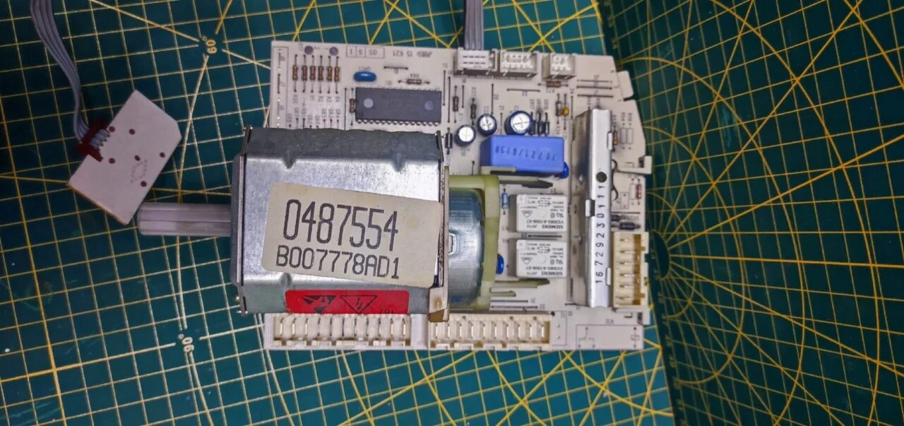 Программатор Bosch 3063737AC8