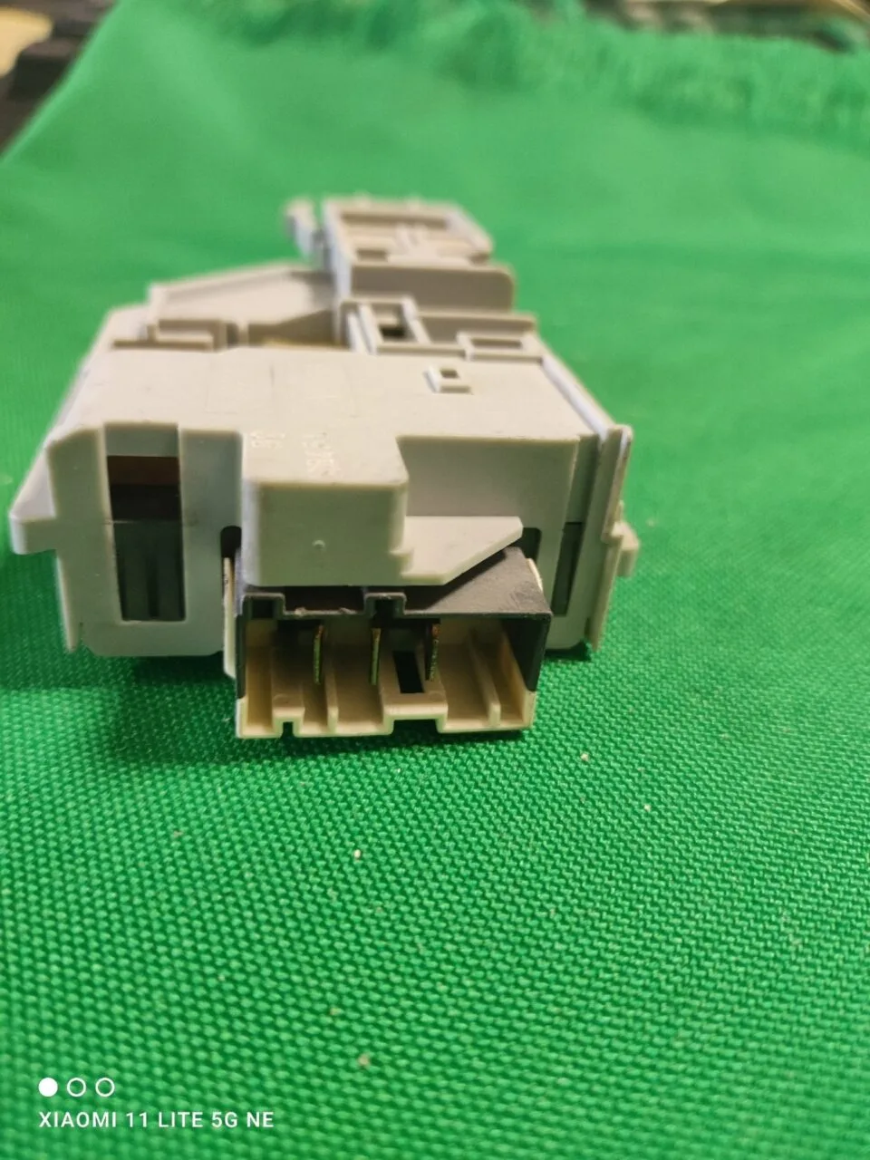 Замок люка (УБЛ) Electrolux 146222920