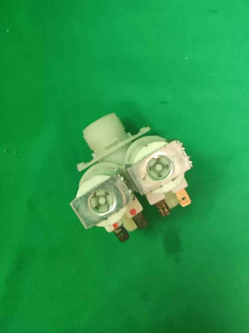 Клапан двойной Haier HS3700 контакты