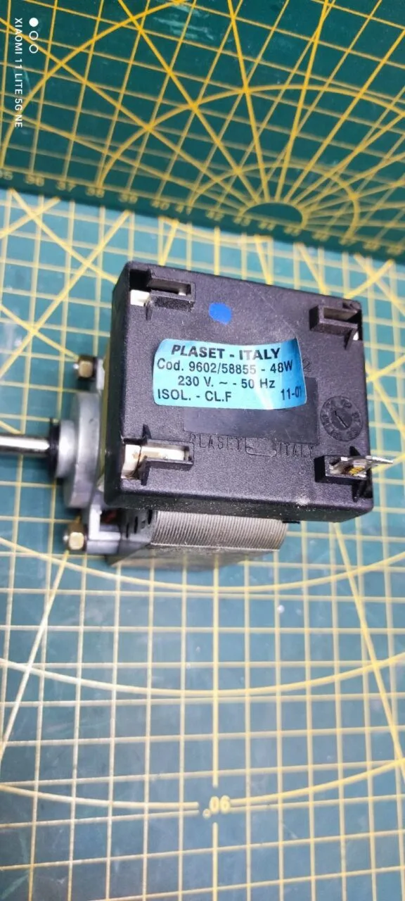 Мотор сушки Indesit 960258855