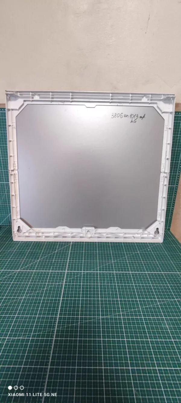 Верхняя панель корпуса LG 3806en1013 серая