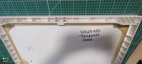 Верхняя панель корпуса Vestel 42023750 / 42023751