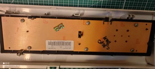 Панель Indesit BWSA 51051 с дефектом пластика