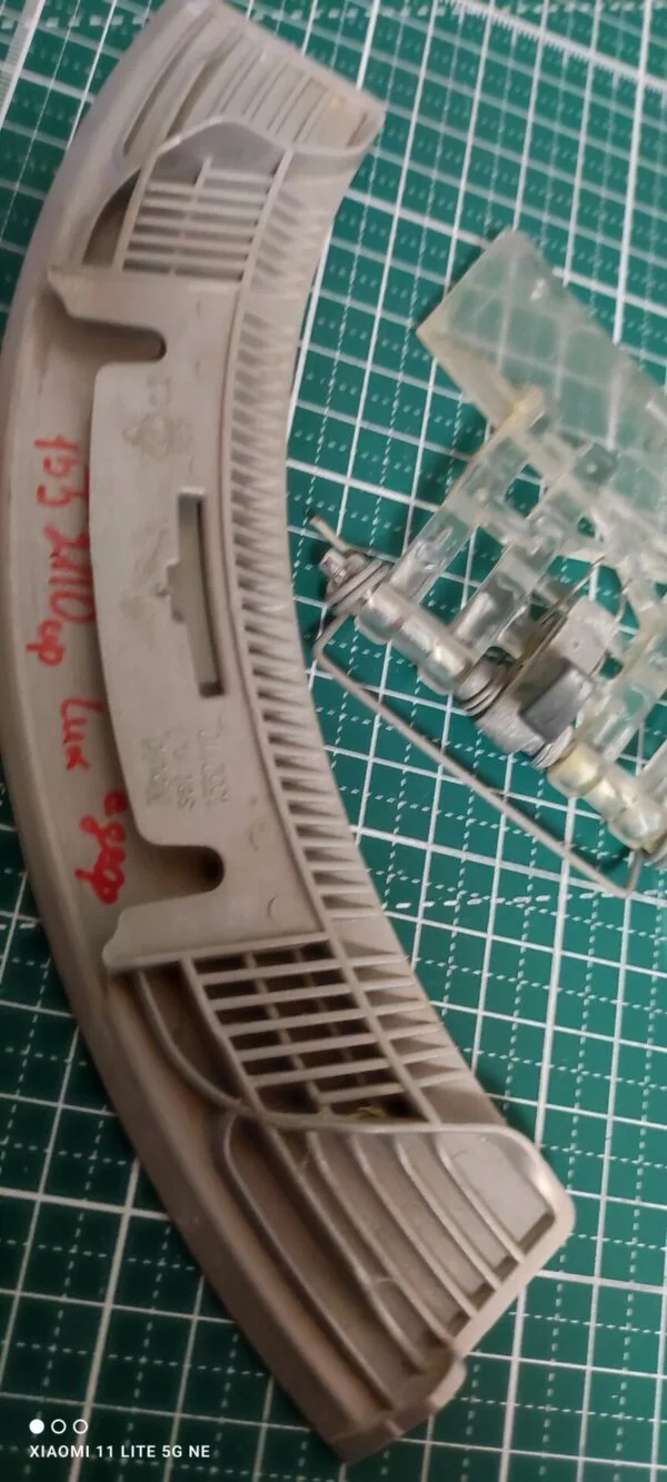 Ручка в сборе Electrolux 1552110 с дефектом