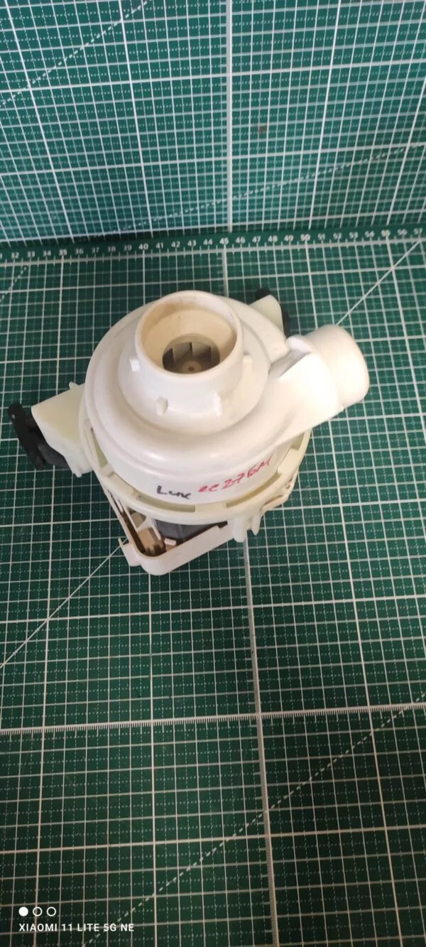 Рециркуляционный насос Electrolux EE276 M