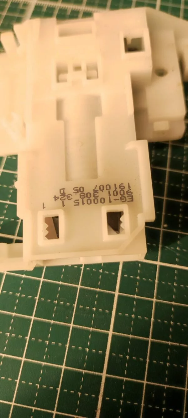 Замок люка(УБЛ) Bosch 9001308324 для пмм