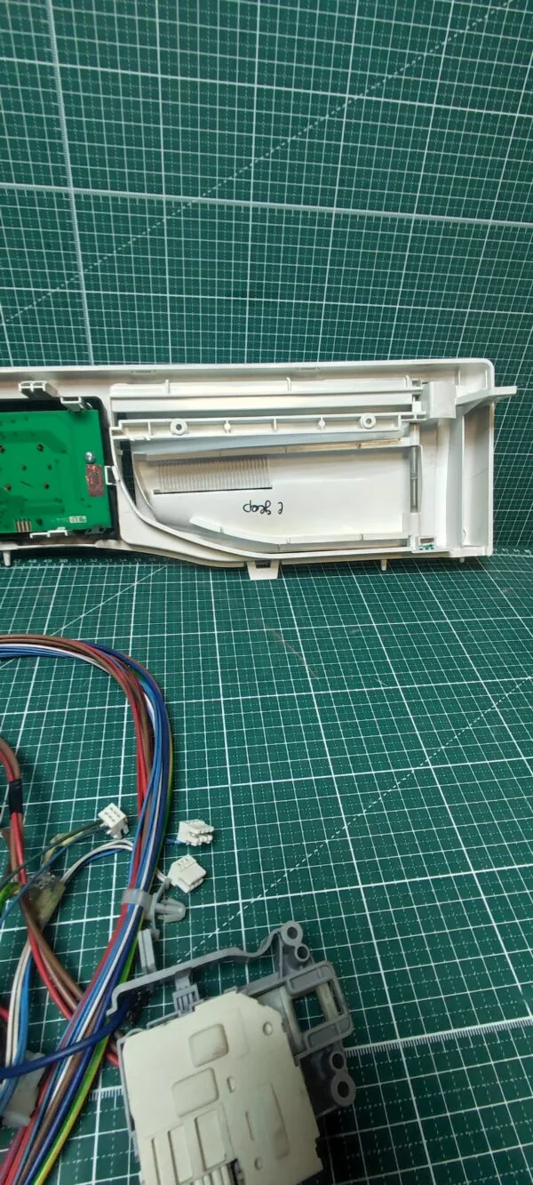 Модуль Ariston RSM601 с дефектом пластика