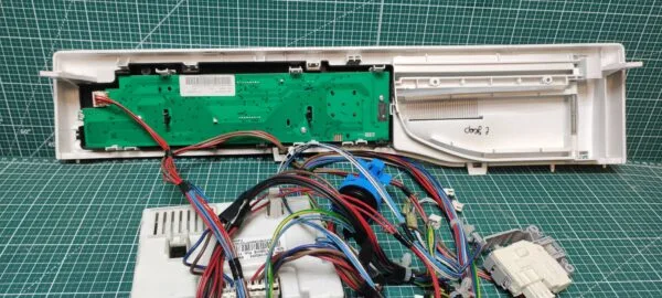 Модуль Ariston RSM601 с дефектом пластика