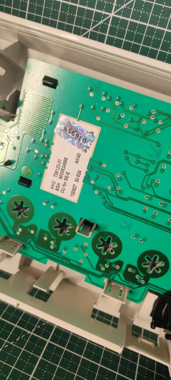 Панель Siemens WS12M441OE Щетки.