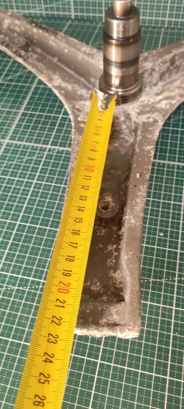 Крестовина Hisense 2150497 9,5 см. вал