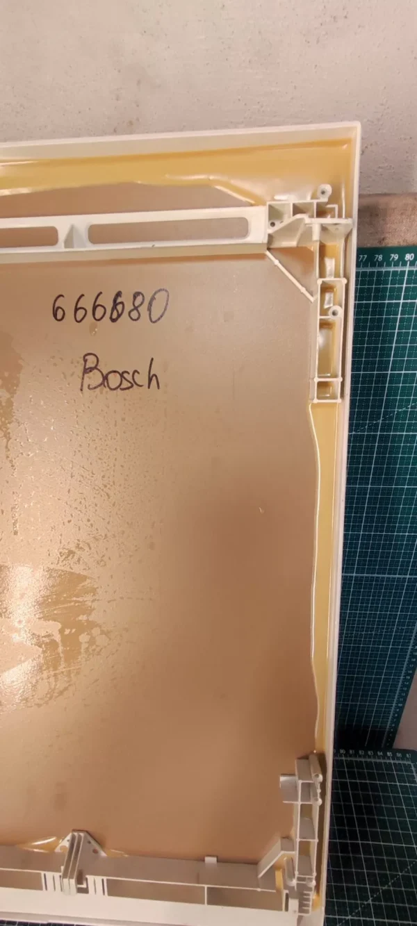 Верхняя крышка Bosch 666680 для см