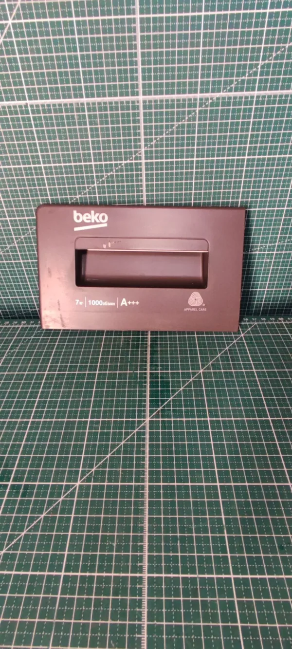 Панель порошкоприемника Beko 285077 7/1000 черн. с дефектом