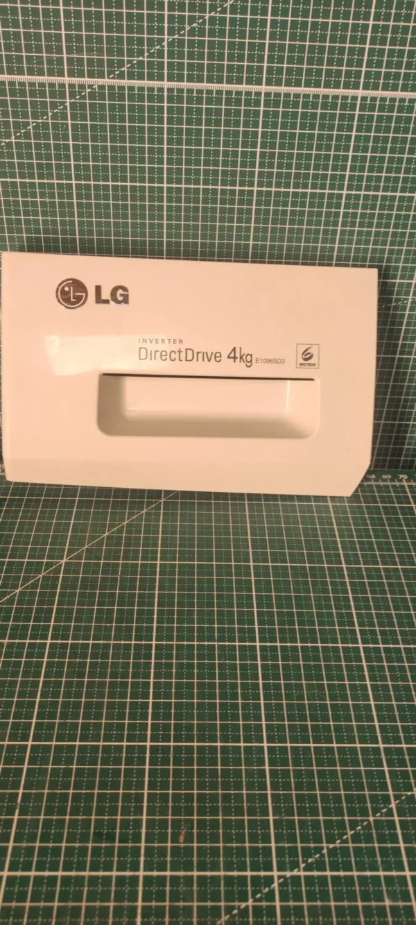img_20260828_172512.jpg Панель порошкоприемника LG E1096SD3