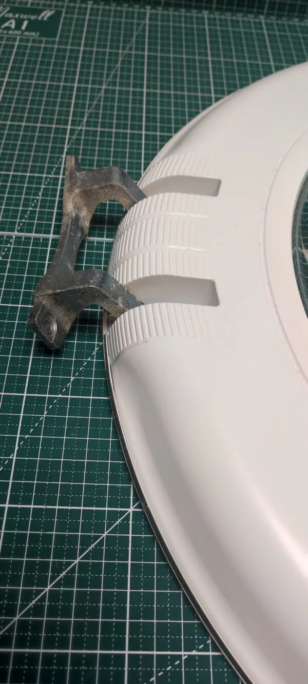 Люк Gorenje 579799 золотой