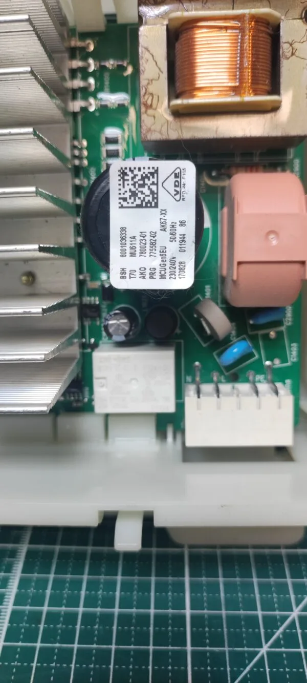 Силовой модуль инвертор Bosch 8001036338