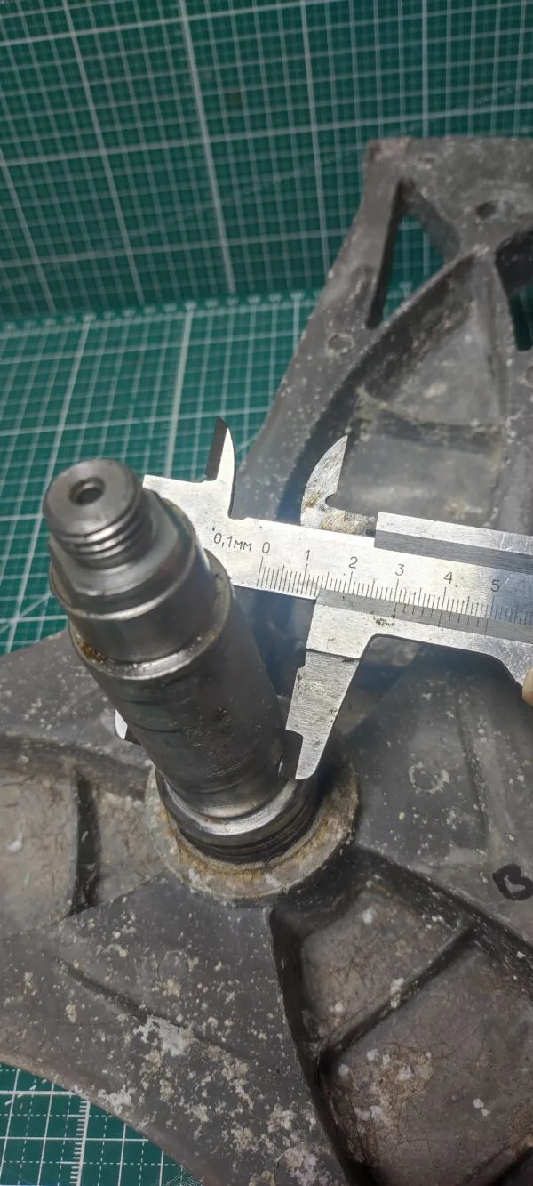 Крестовина Bosch 9000651148 11см. вал