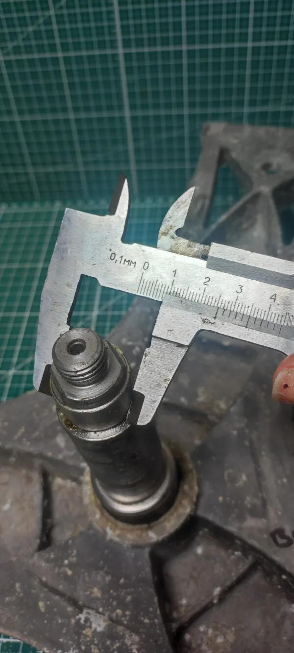 Крестовина Bosch 9000651148 11см. вал