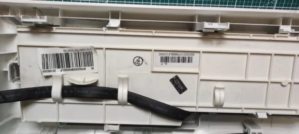 Панель Samsung WF602W2BKWQ