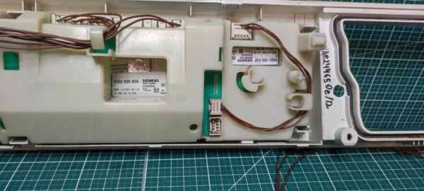 Модуль Bosch WAE 24465OE/12 с дефектом