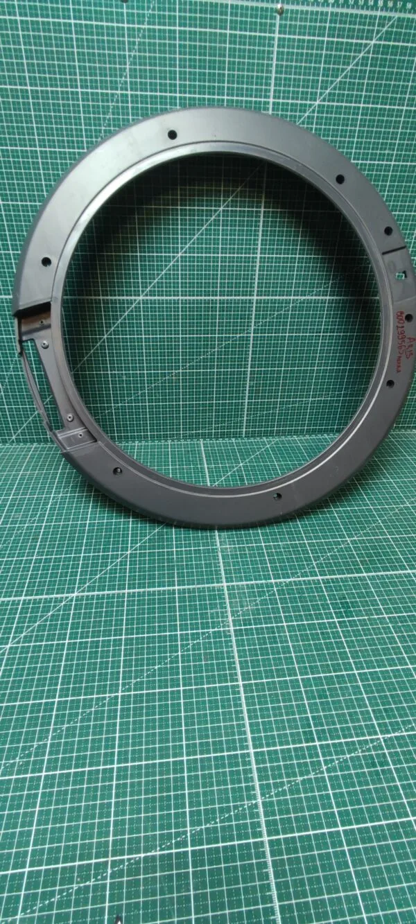 Внутреннее обрамление Ariston W 11264934 под петлю